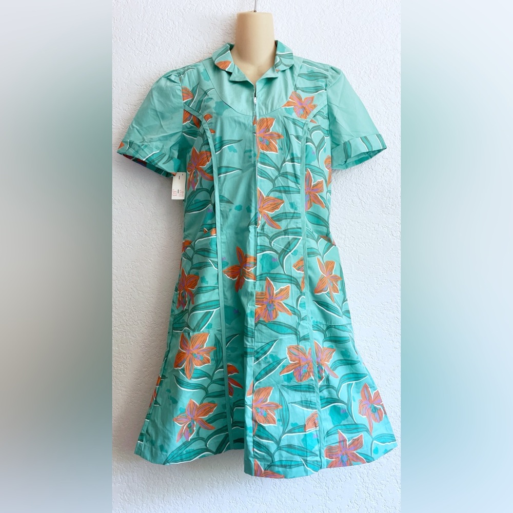 New Vintage Hawaiian Mumu Green Floral Short Sleeve Dress MEDIUM Deadstock Ken's